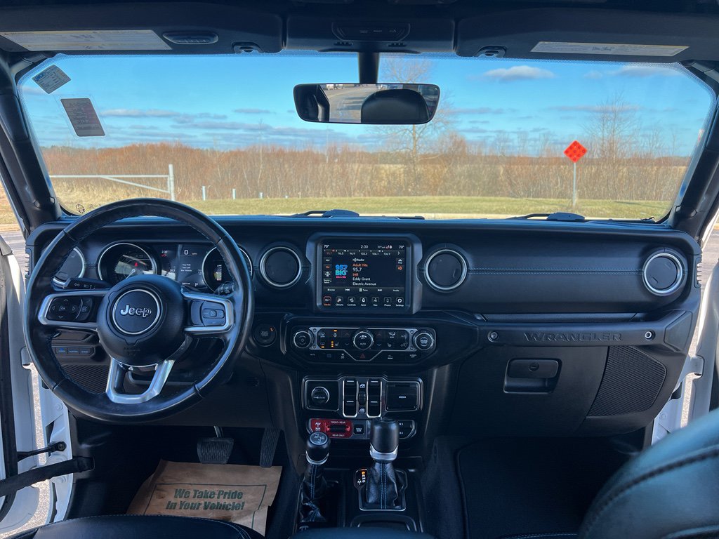 Used 2021 Jeep Wrangler Unlimited Rubicon w/ Cold Weather Group image 19