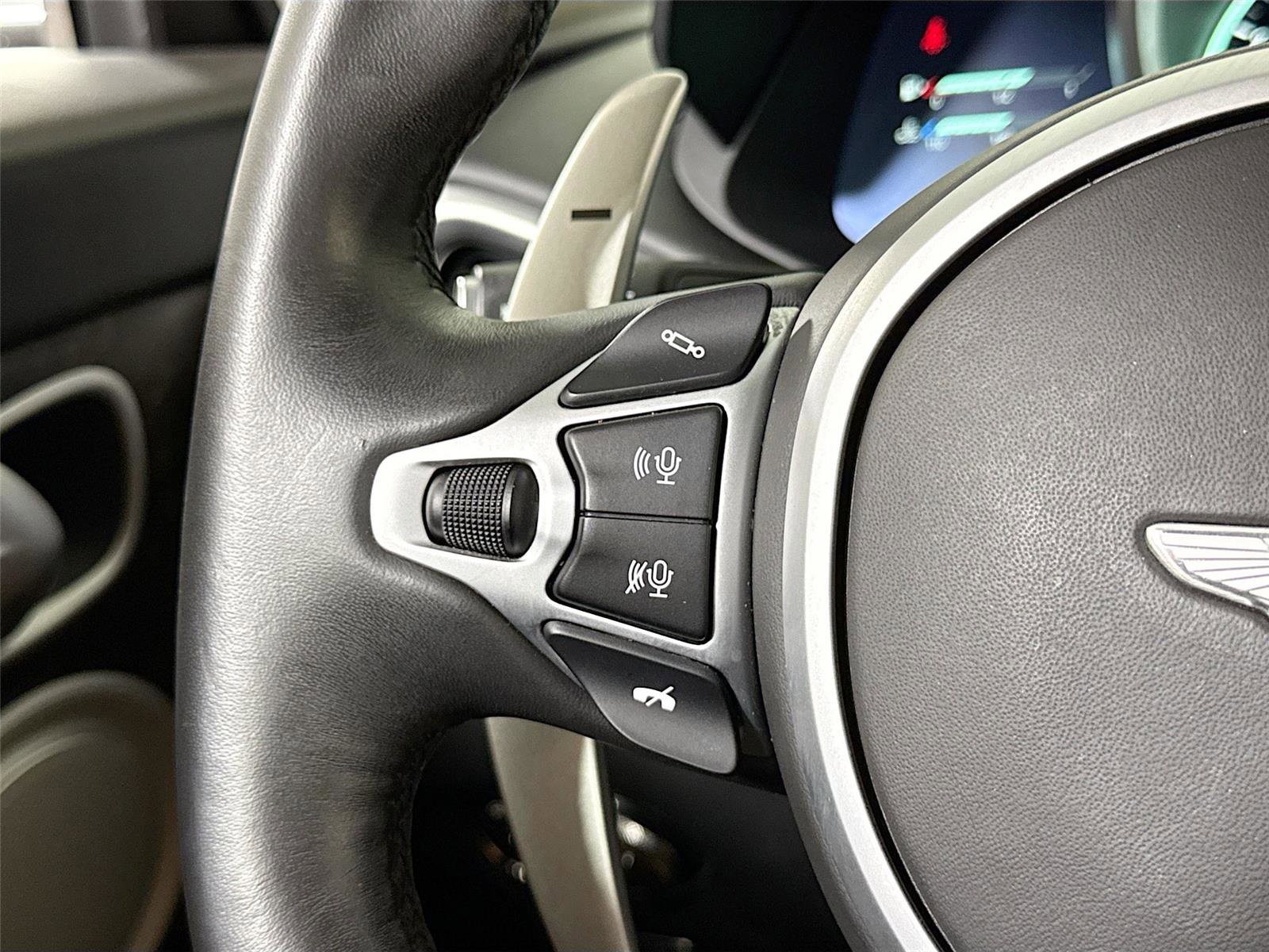 Used 2019 Aston Martin DBS Superleggera RWD image 24