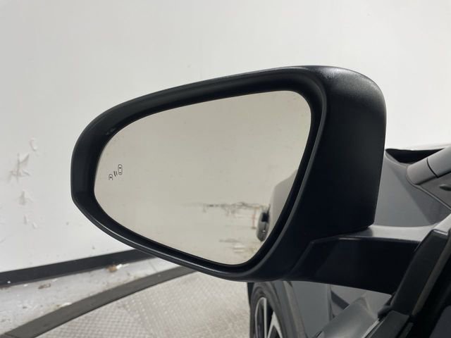 Used 2019 Toyota C-HR Limited image 29