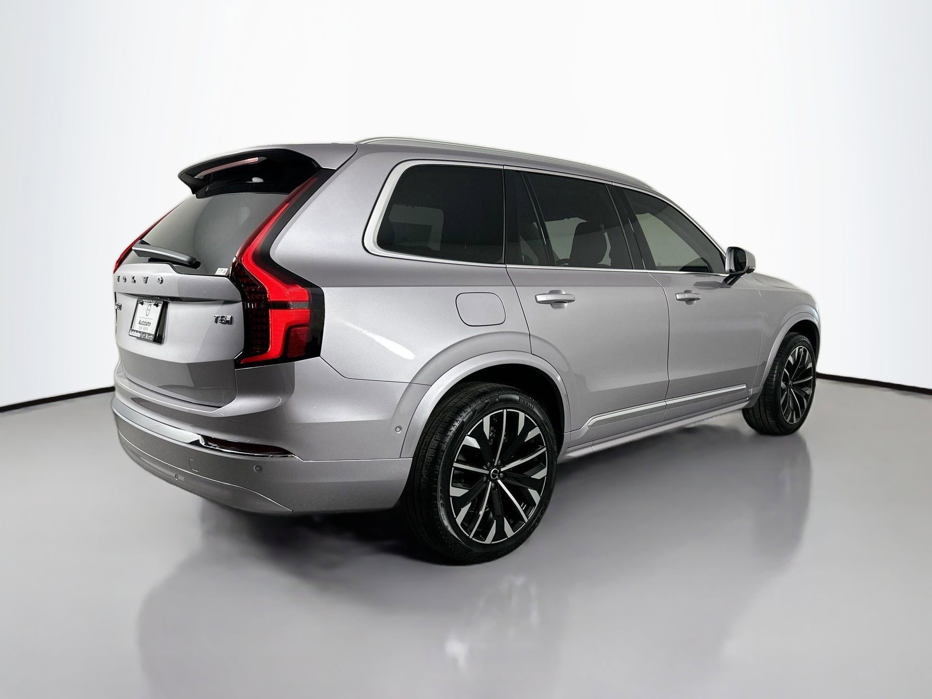 New 2026 Volvo XC90 T8 Ultra w/ Lounge Package image 5