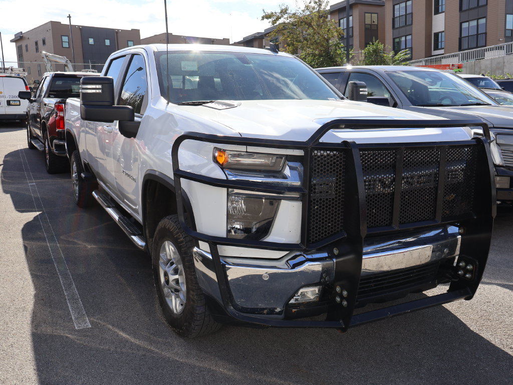 Used 2020 Chevrolet Silverado 2500 LT AWD/4WD image 2