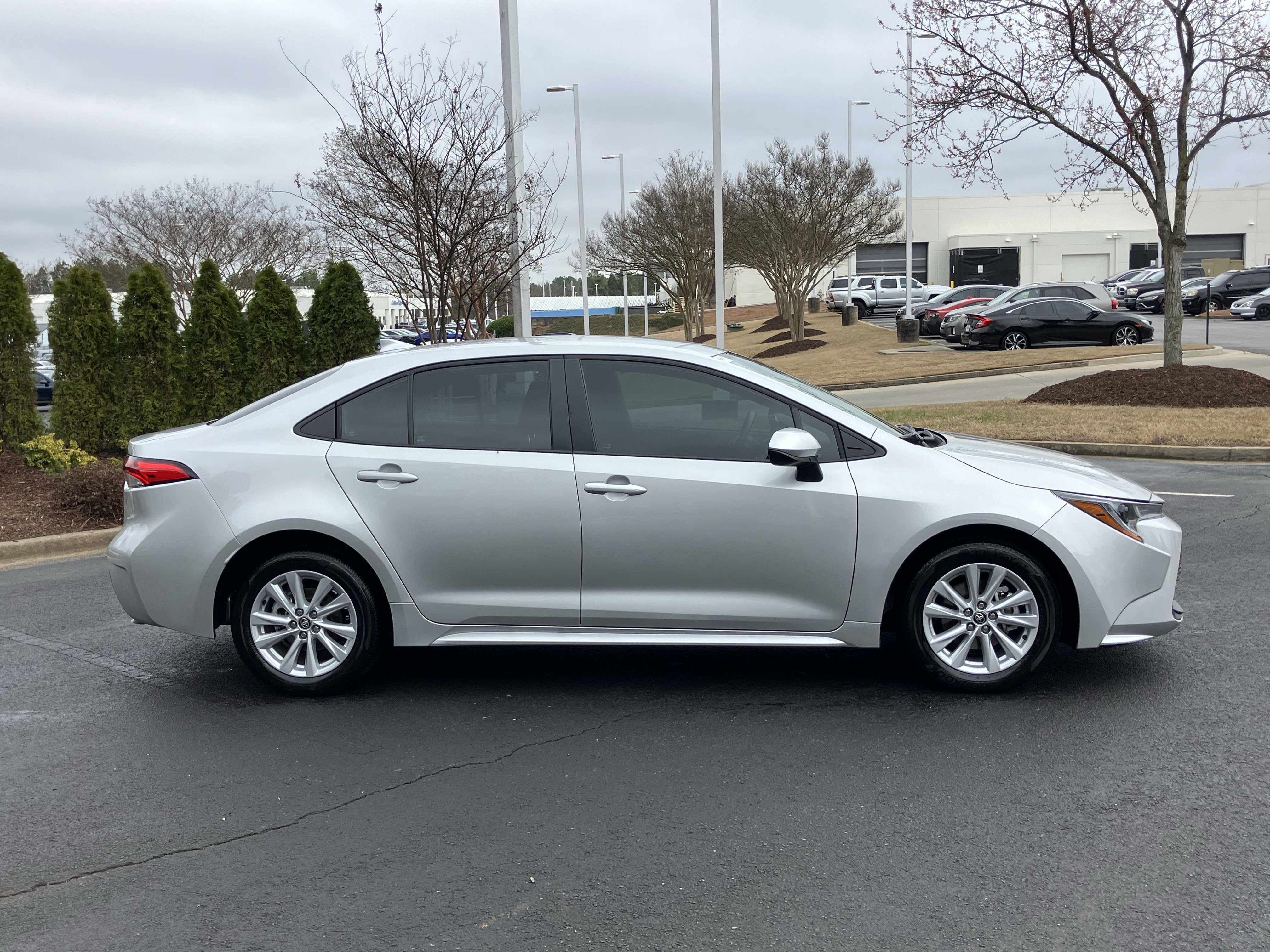 Used 2026 Toyota Corolla LE w/ LE Premium Package image 11