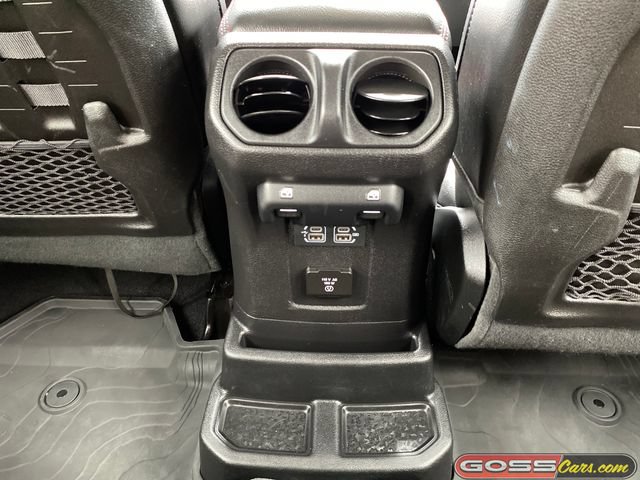 Used 2019 Jeep Wrangler Unlimited Rubicon w/ Dual Top Group AWD/4WD image 21