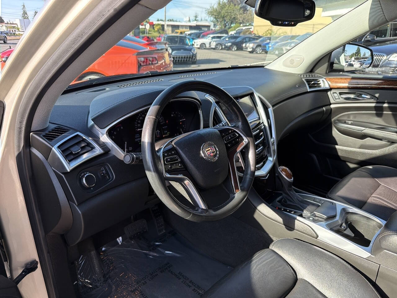 Used 2016 Cadillac SRX Luxury w/ Driver Awareness Package AWD/4WD image 34