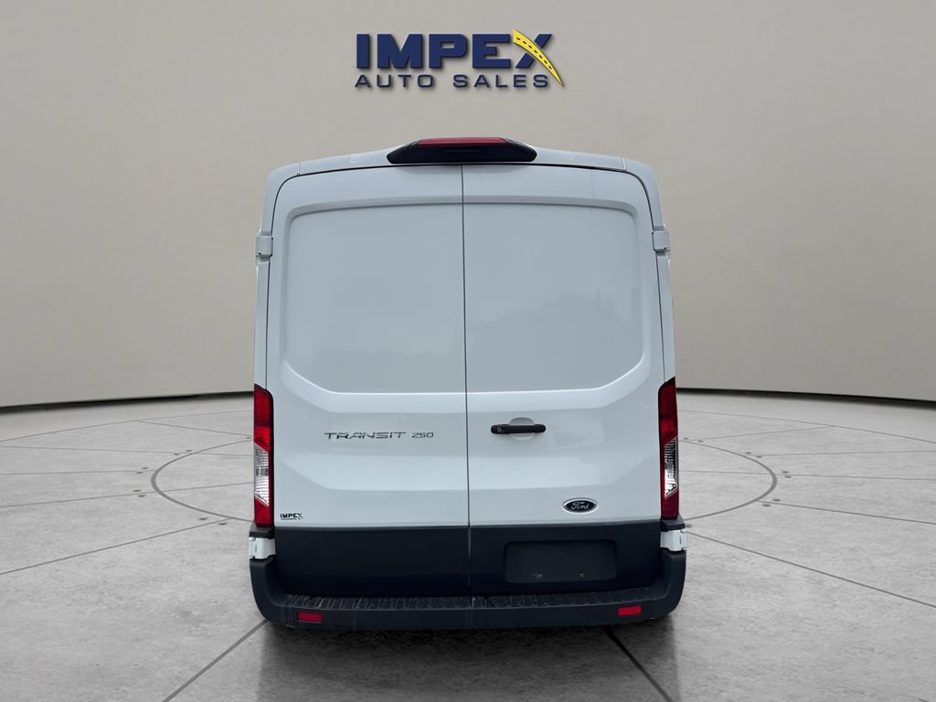 Used 2023 Ford Transit 250 Medium Roof AWD image 4