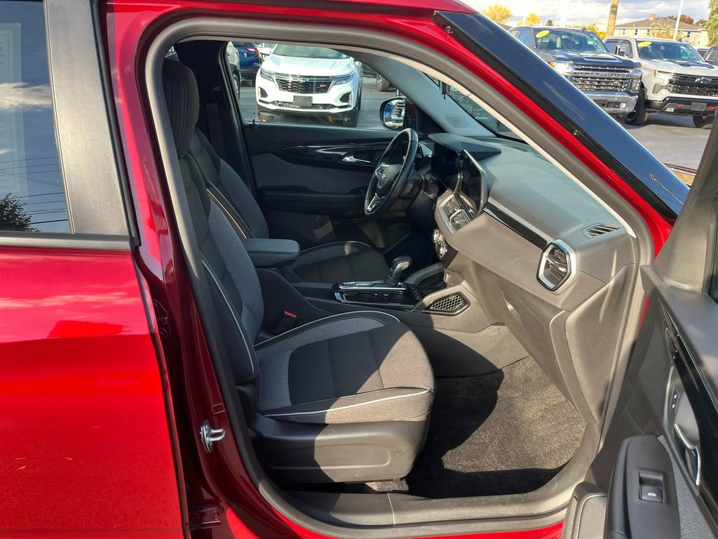 Certified 2024 Chevrolet TrailBlazer LT w/ LT Cold Weather Package image 15