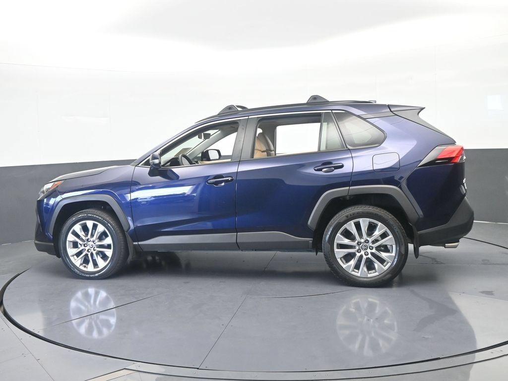 Used 2025 Toyota RAV4 XLE Premium FWD image 3