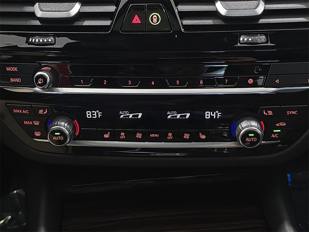 Certified 2023 BMW 530e w/ Premium Package image 20