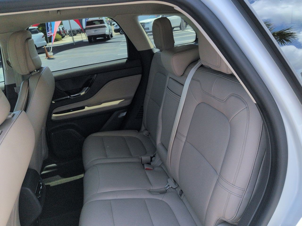 Certified 2020 Lincoln Corsair FWD image 15