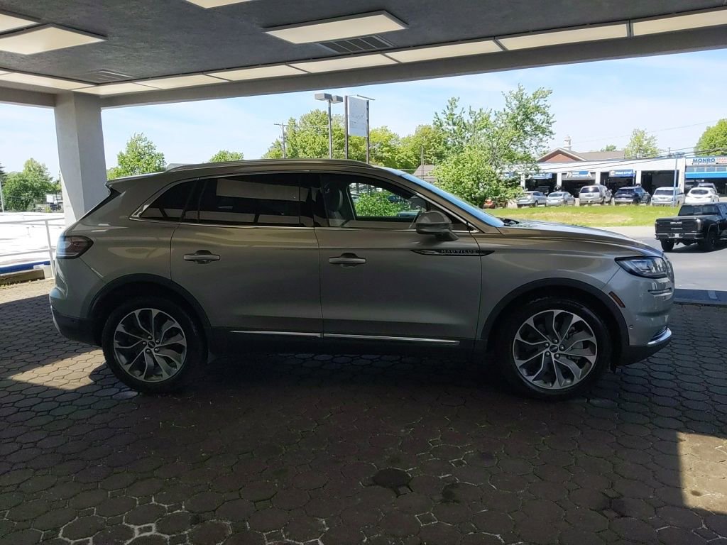 Used 2023 Lincoln Nautilus Reserve w/ Equipment Group 201A AWD/4WD image 4