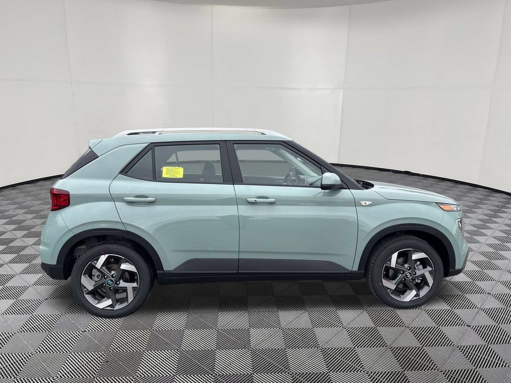 New 2026 Hyundai Venue SEL FWD image 8