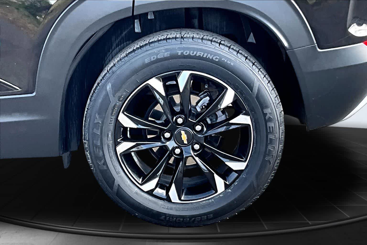 Used 2023 Chevrolet TrailBlazer LT w/ Convenience Package FWD image 36