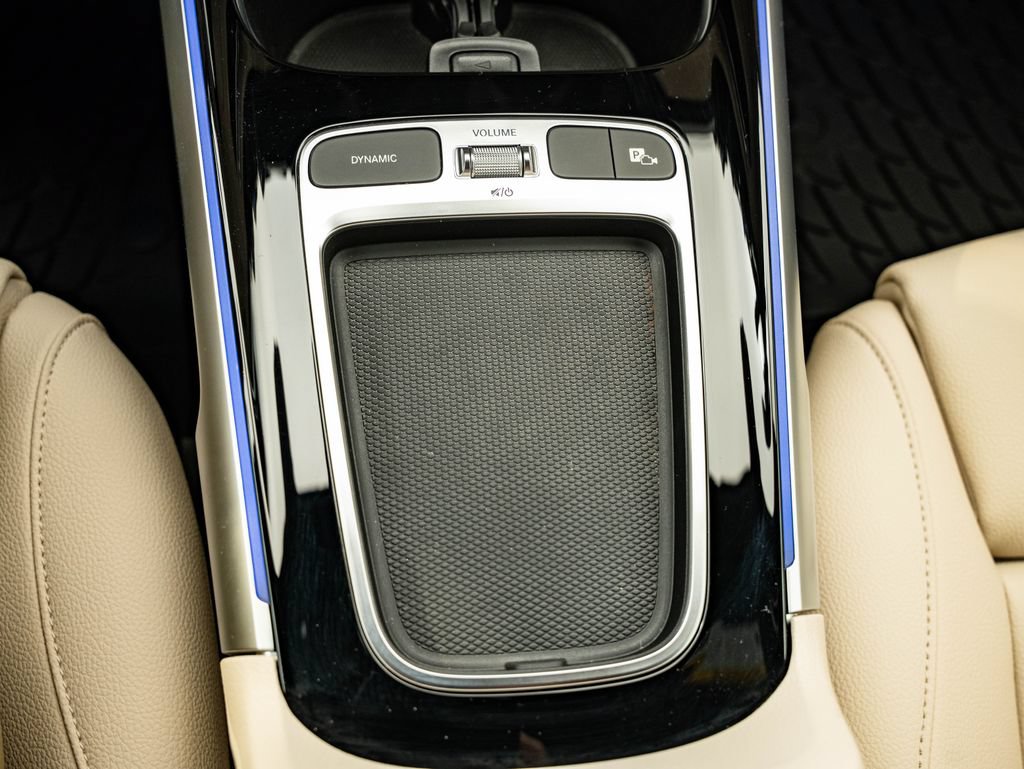 Used 2024 Mercedes-Benz EQB 300 4MATIC image 37