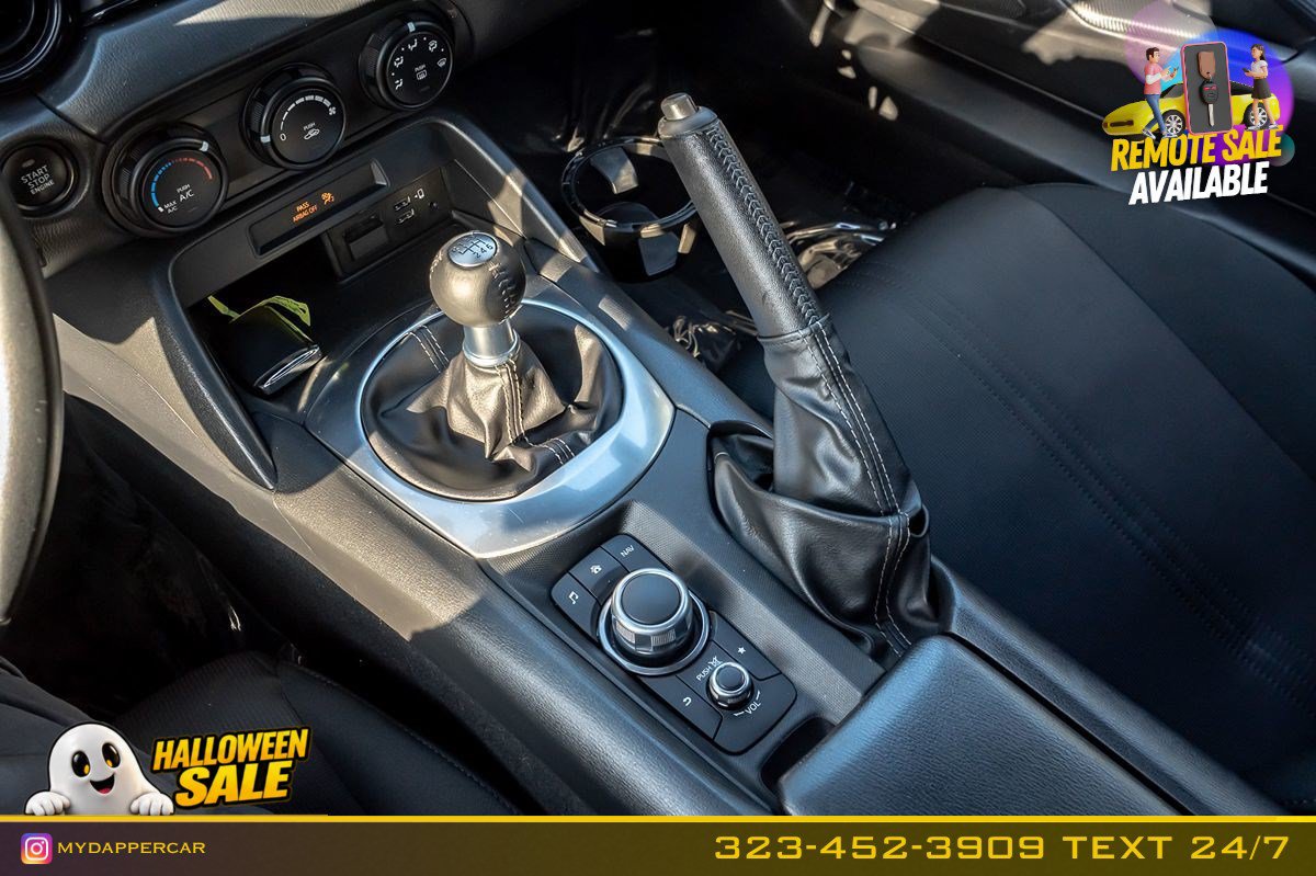 Used 2021 MAZDA MX-5 Miata Sport RWD image 19