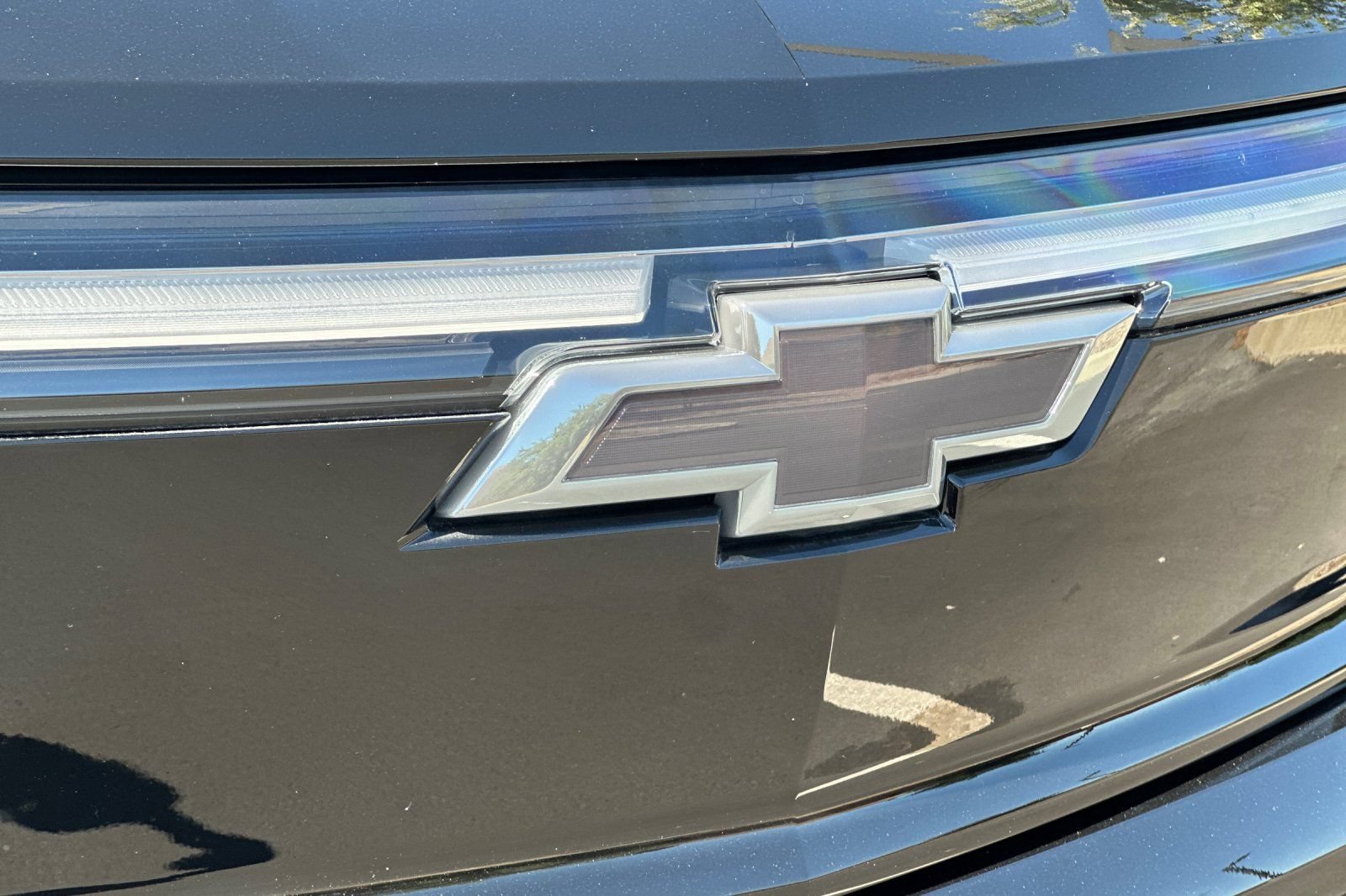 Used 2025 Chevrolet Silverado EV RST AWD/4WD image 8