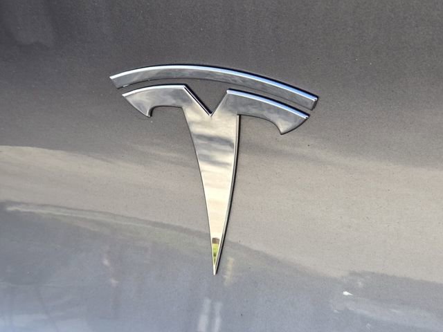 Used 2025 Tesla Model Y Long Range image 11