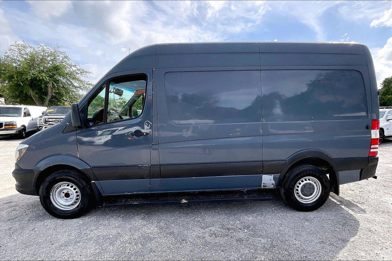 Used 2018 Mercedes-Benz Sprinter 2500 image 14