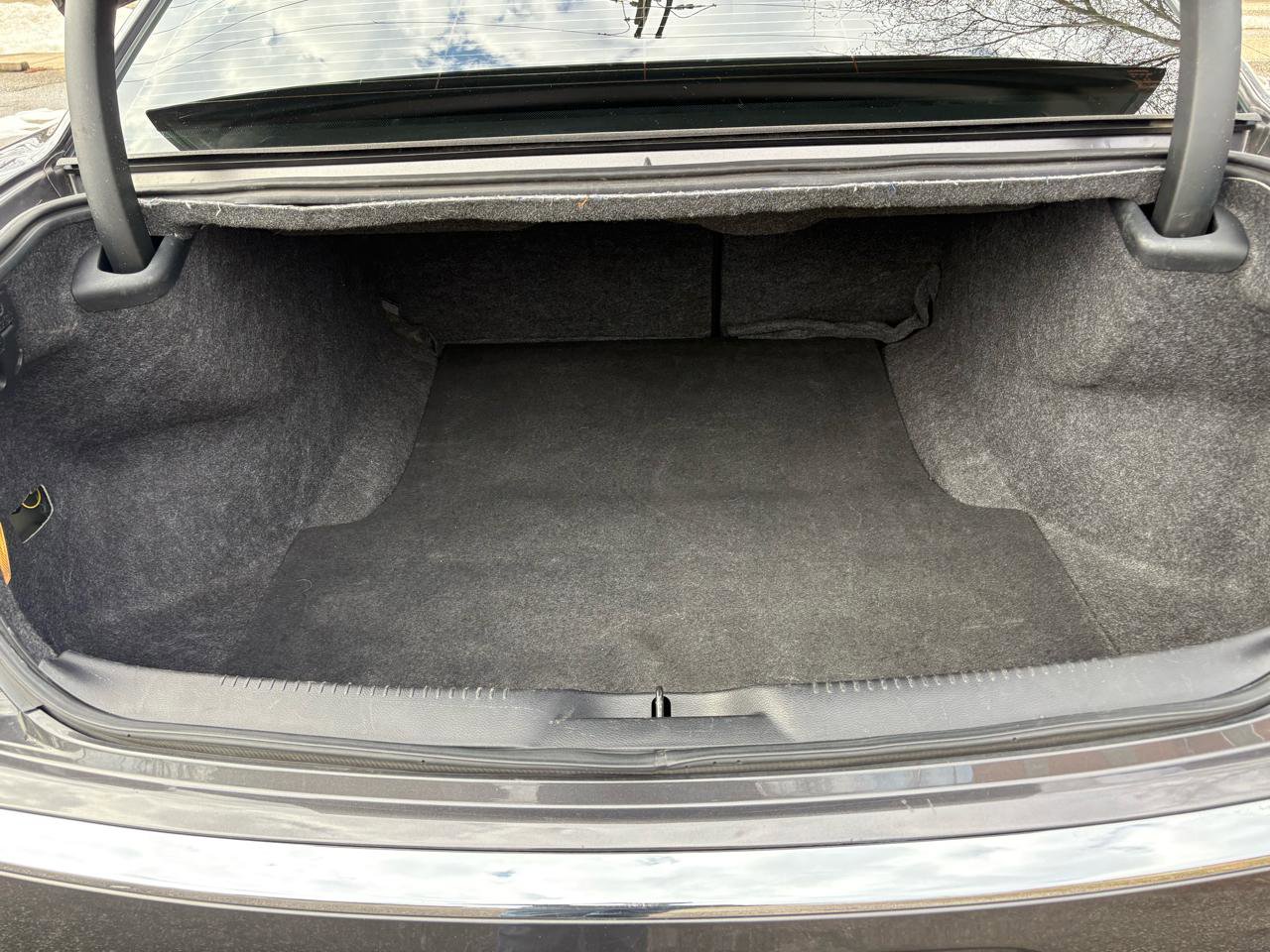 Used 2016 Chrysler 300 Limited w/ Driver Convenience Group image 20