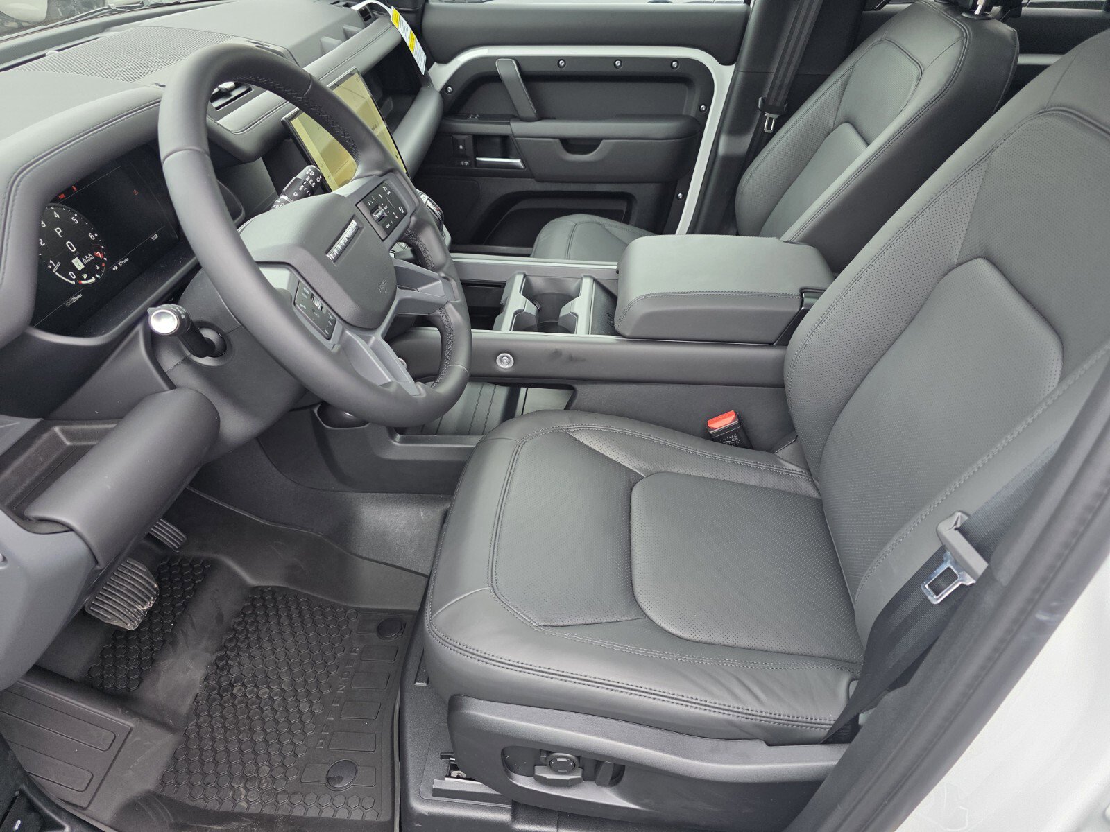 New 2026 Land Rover Defender 110 X-Dynamic SE image 10