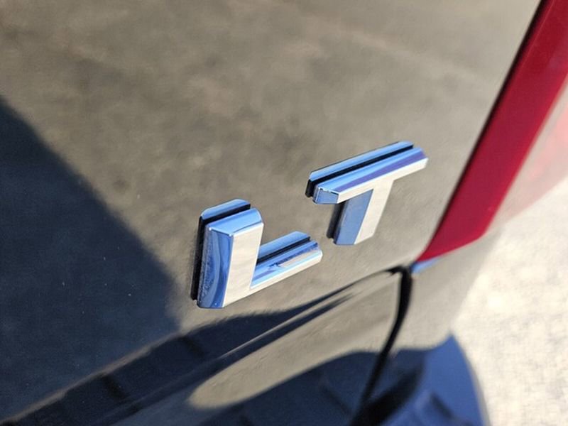 Used 2025 Chevrolet Silverado 3500 LT w/ Convenience Package AWD/4WD image 12