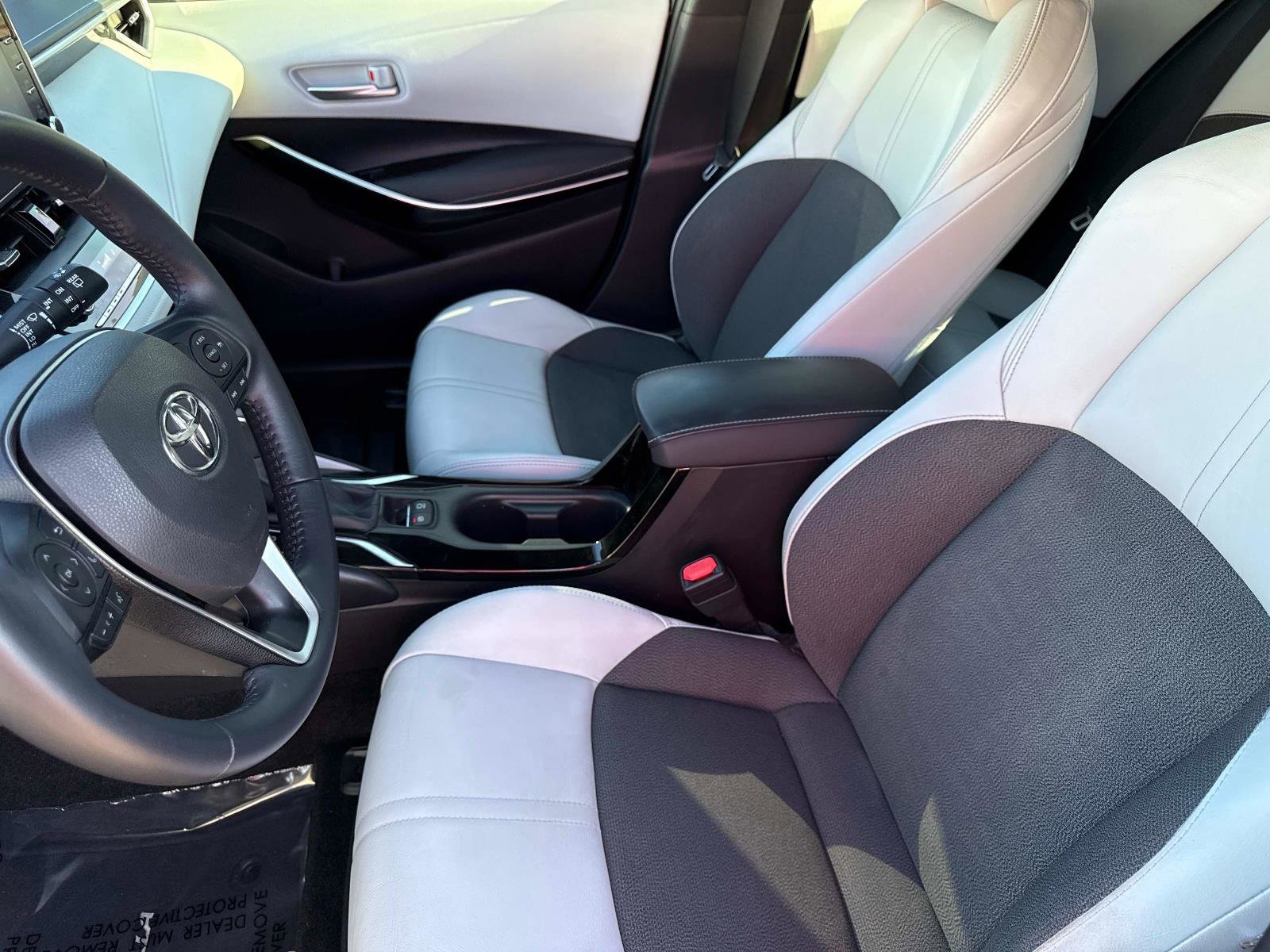 Used 2020 Toyota Corolla XSE image 20