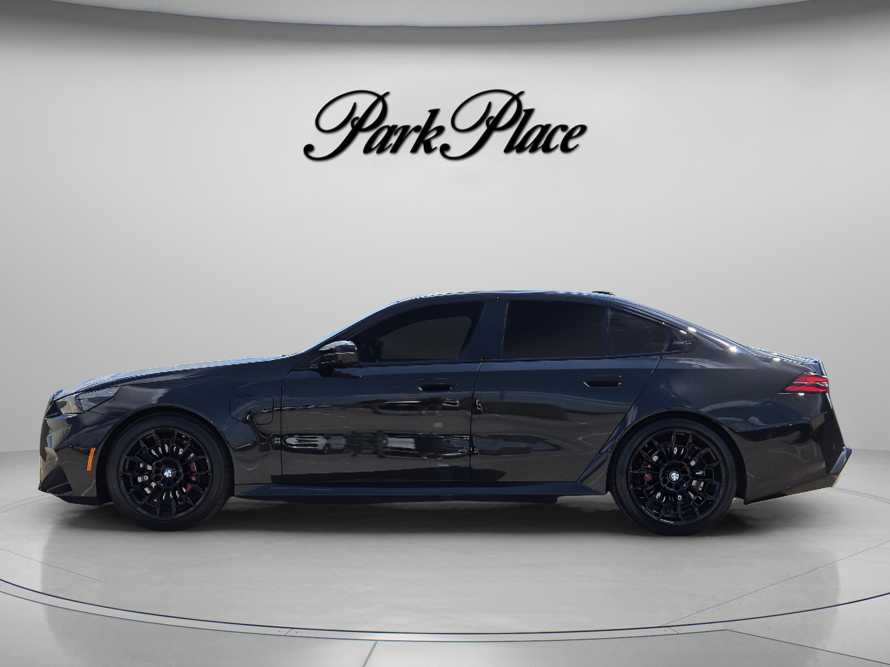 Used 2025 BMW M5 w/ Executive Package AWD/4WD video 2