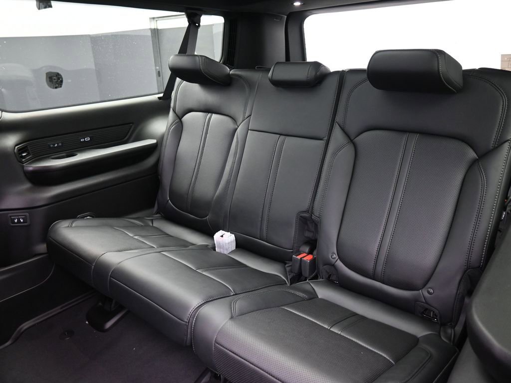 New 2026 Jeep Grand Wagoneer L Limited w/ Premium Group II image 15