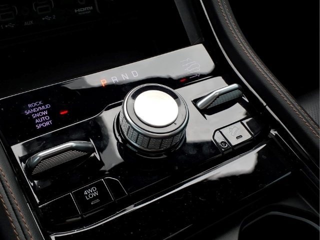 Used 2023 Jeep Grand Cherokee Summit AWD/4WD image 14