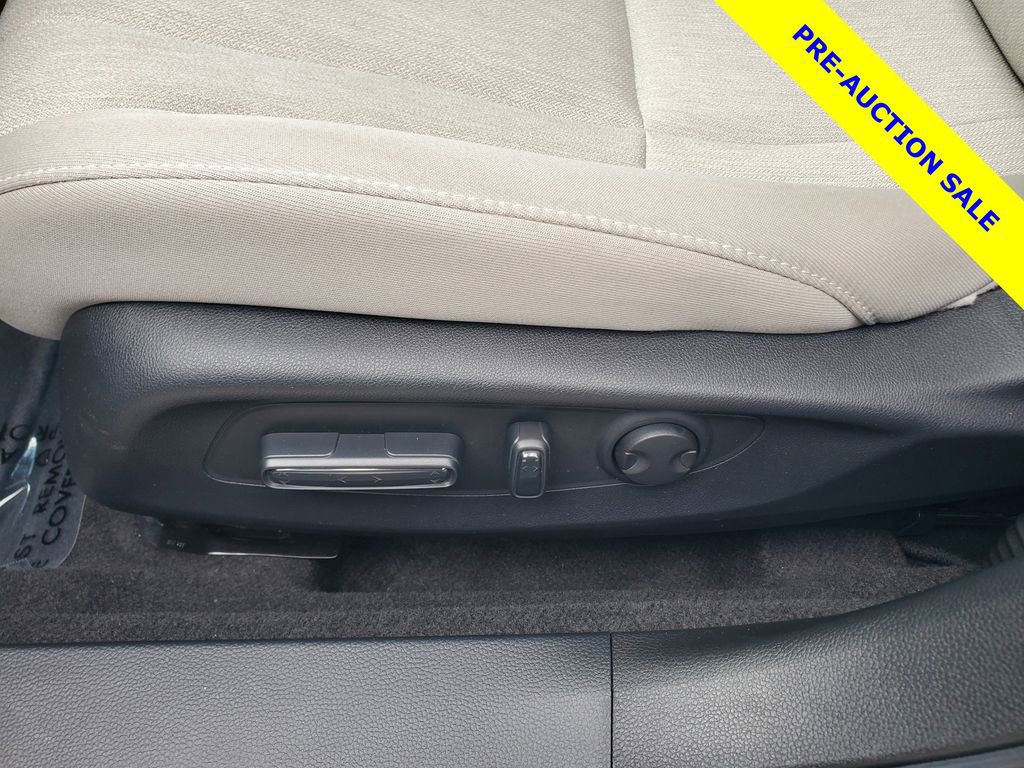 Used 2025 Honda Accord SE image 18