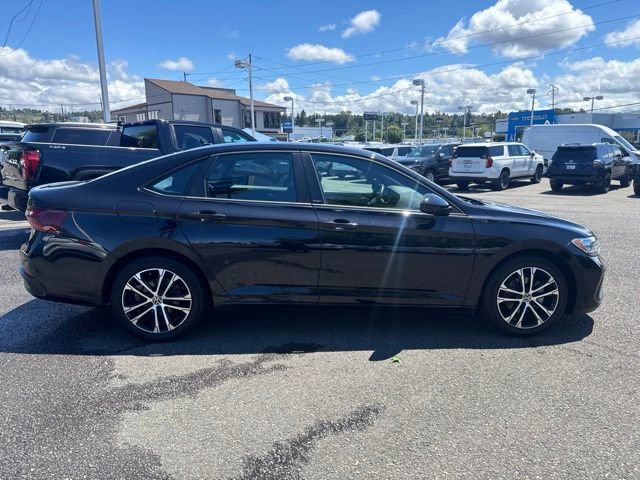 Used 2023 Volkswagen Jetta Sport FWD image 6