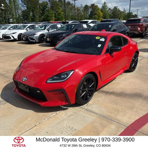 Used 2025 Toyota GR86 Premium w/ ALL Weather Mat Package (TMS) RWD image 2