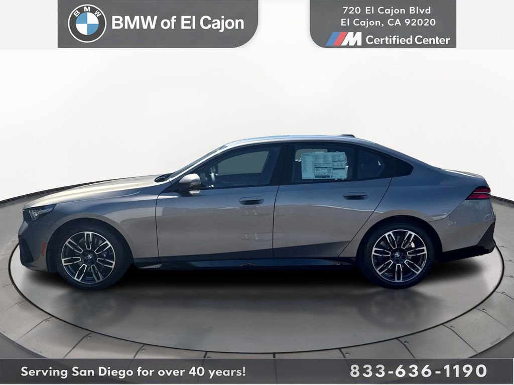 New 2026 BMW 530i xDrive w/ M Sport Package image 8