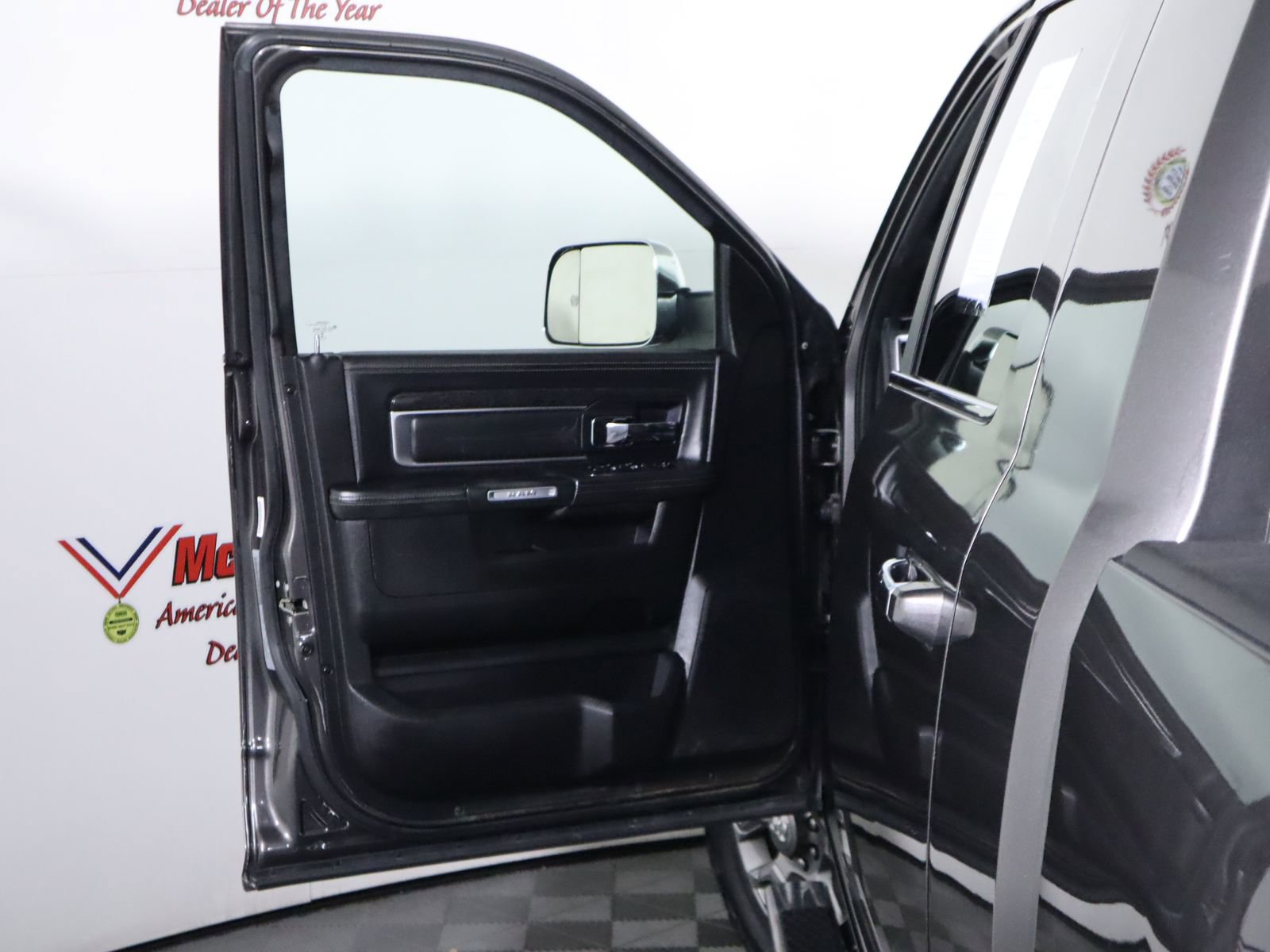 Used 2017 RAM 2500 Limited image 22