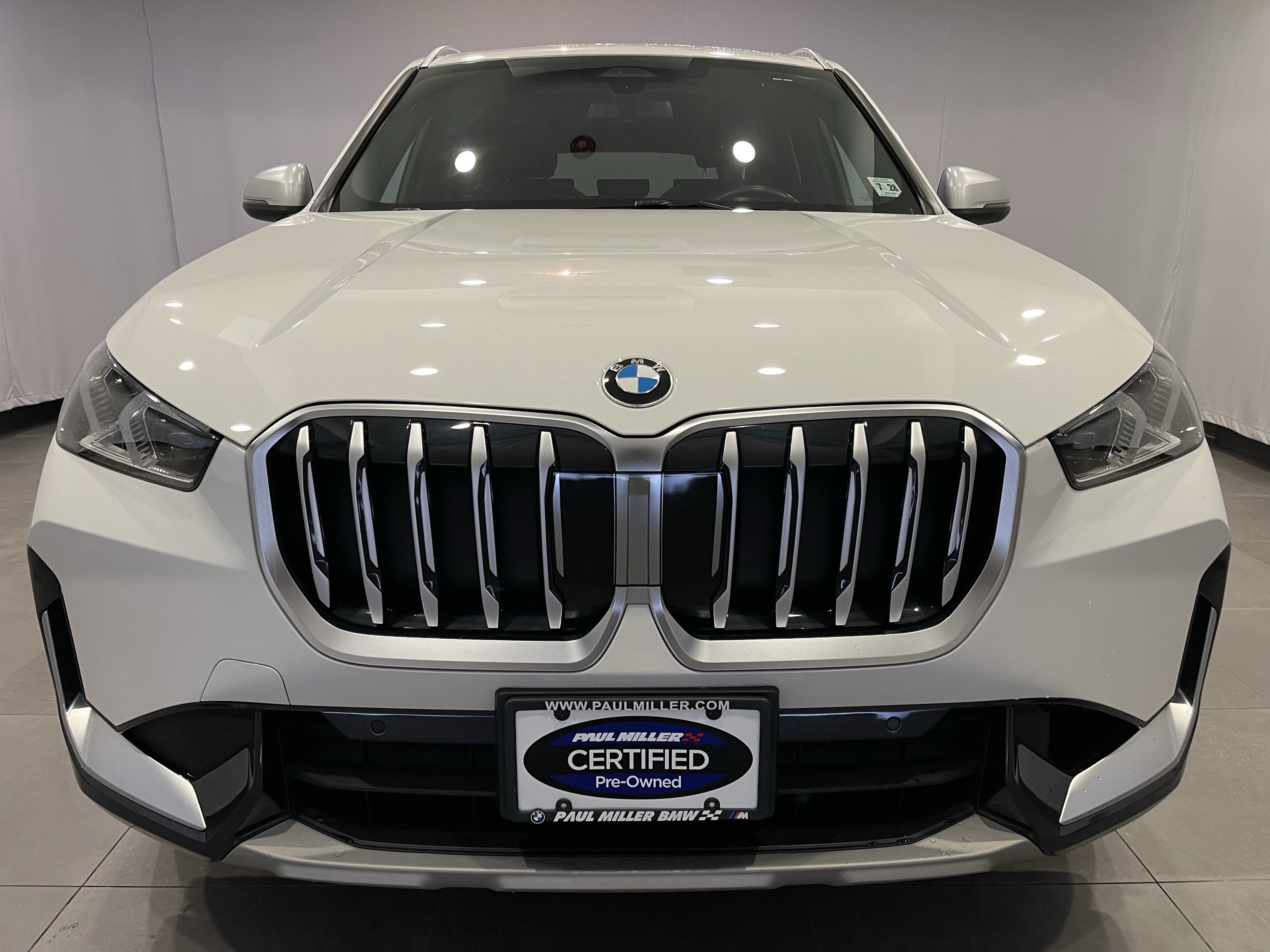 Used 2023 BMW X1 xDrive28i w/ Convenience Package AWD/4WD image 2