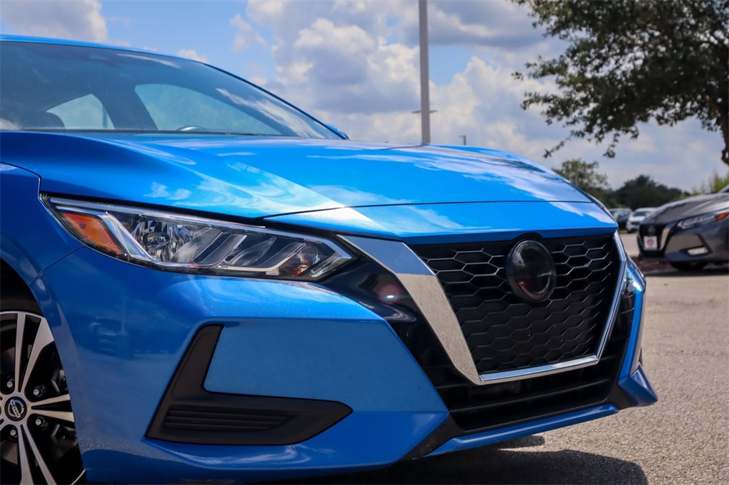 Used 2023 Nissan Sentra SV image 2