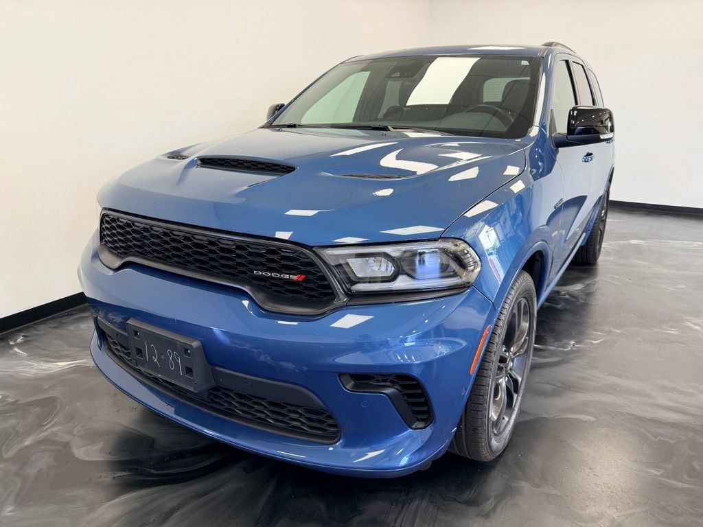 Used 2024 Dodge Durango R/T w/ Blacktop Package AWD/4WD image 4