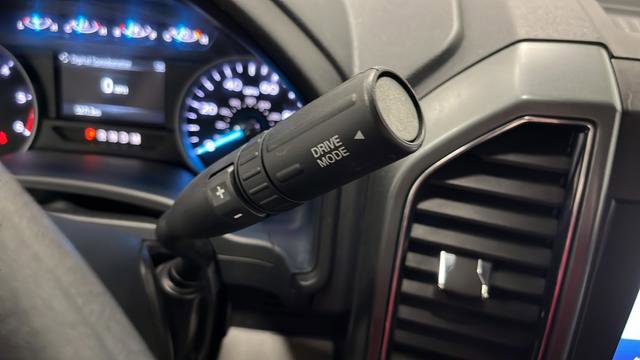 Used 2022 Ford F550 2WD Regular Cab Super Duty w/ XLT Value Package image 18