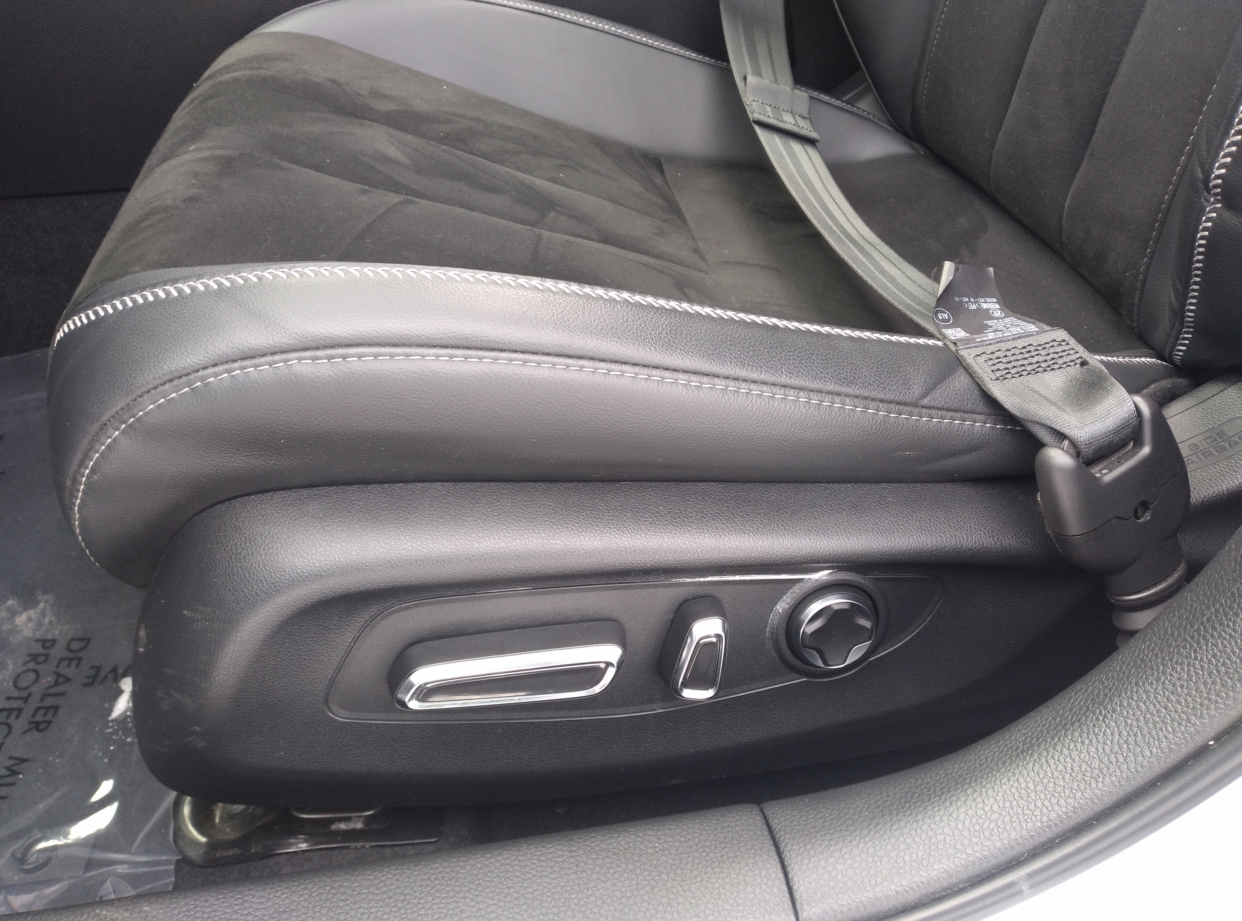 Used 2023 Acura Integra A-Spec image 19