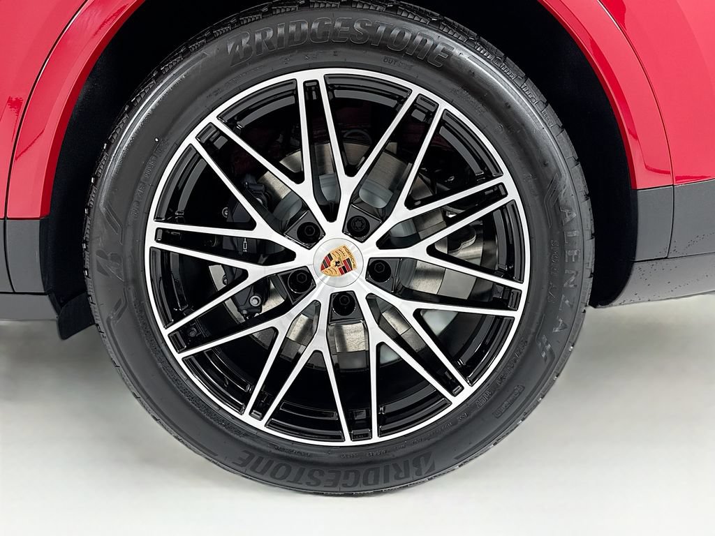 New 2026 Porsche Cayenne AWD/4WD image 32
