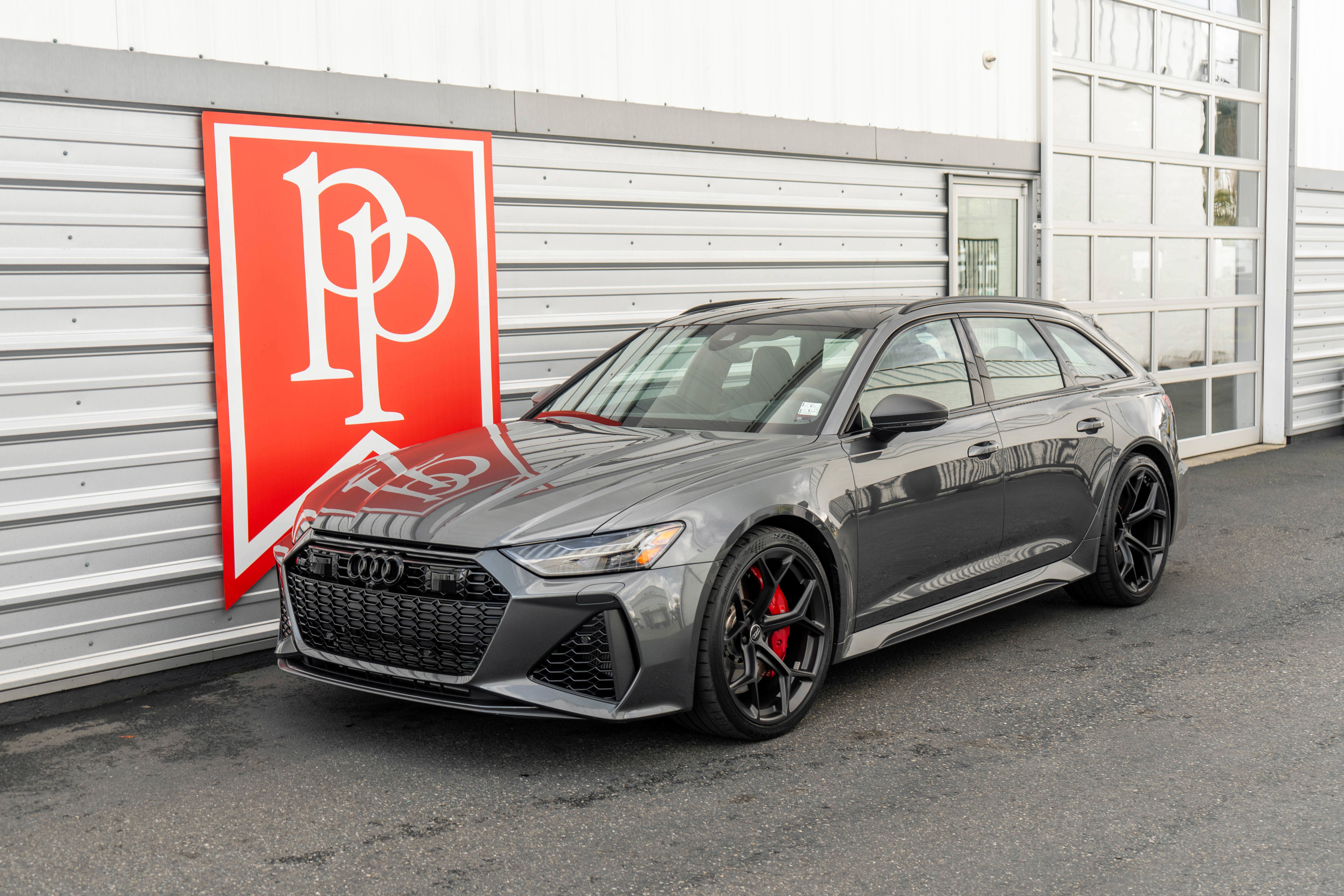 Used 2025 Audi RS 6 performance image 38