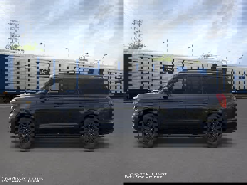 New 2026 Ford Expedition Platinum AWD/4WD image 3