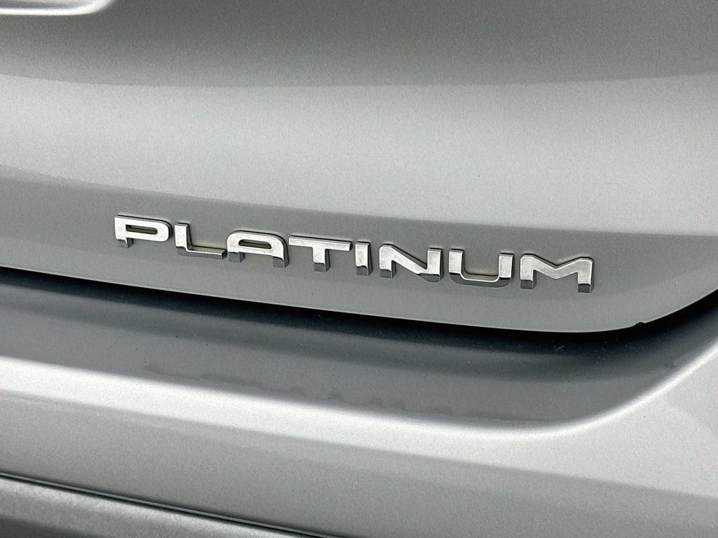 Used 2022 Toyota Highlander Platinum FWD image 39