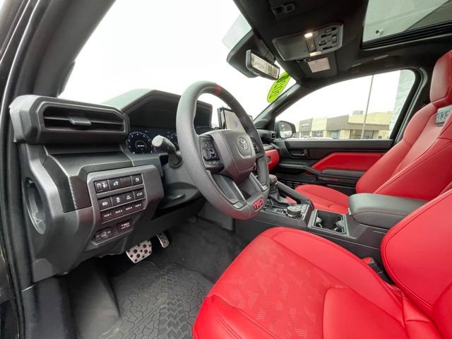 Used 2025 Toyota Tacoma TRD Pro AWD/4WD image 12