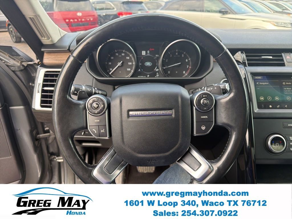 Used 2018 Land Rover Discovery SE AWD/4WD image 13