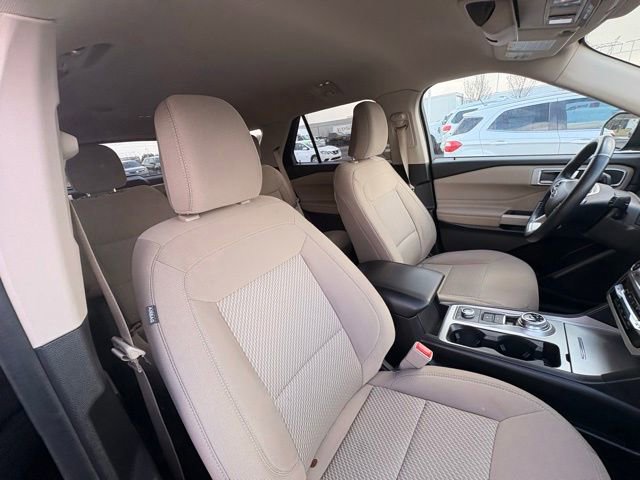 Used 2022 Ford Explorer XLT w/ Class IV Trailer Tow Package image 17