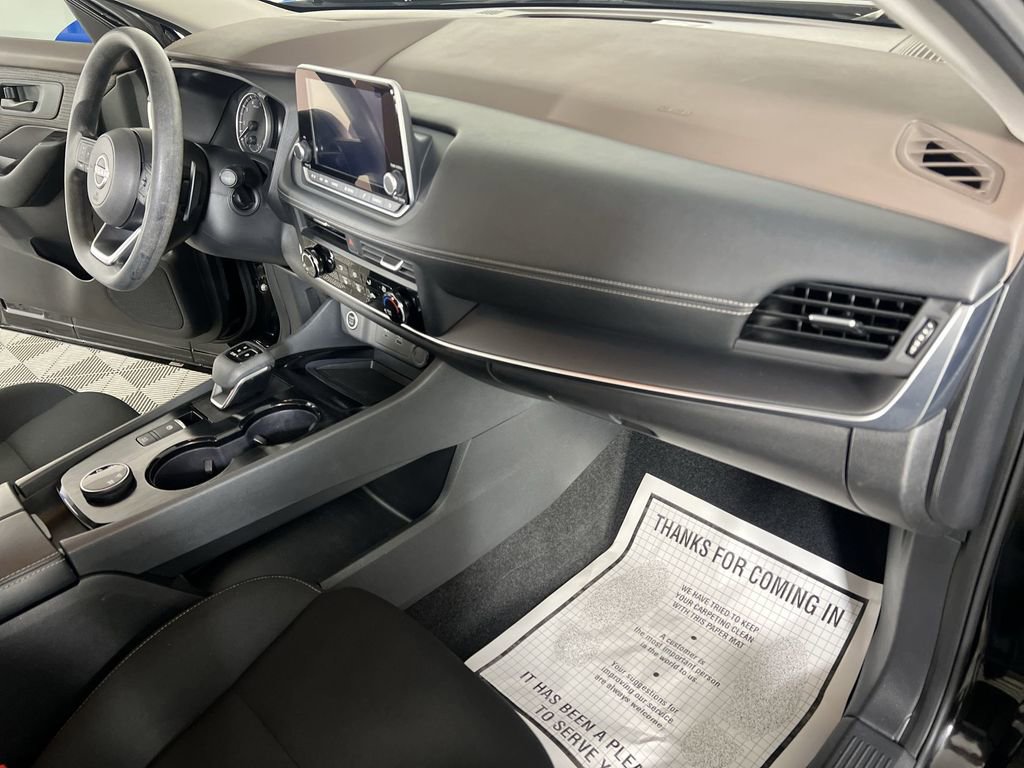 Used 2023 Nissan Rogue S image 27