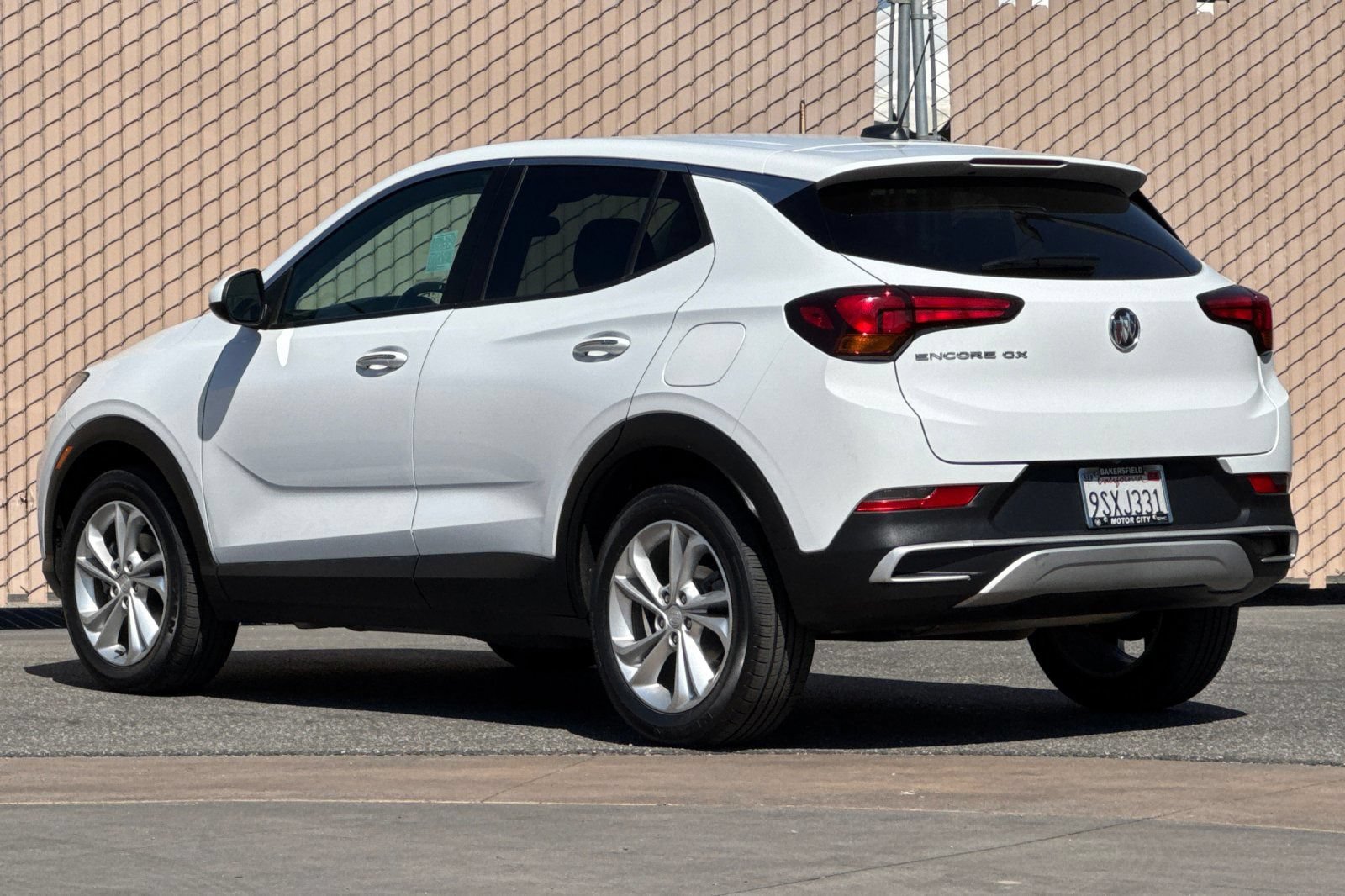 Certified 2023 Buick Encore GX Preferred w/ Cold Weather Comfort Package FWD image 6