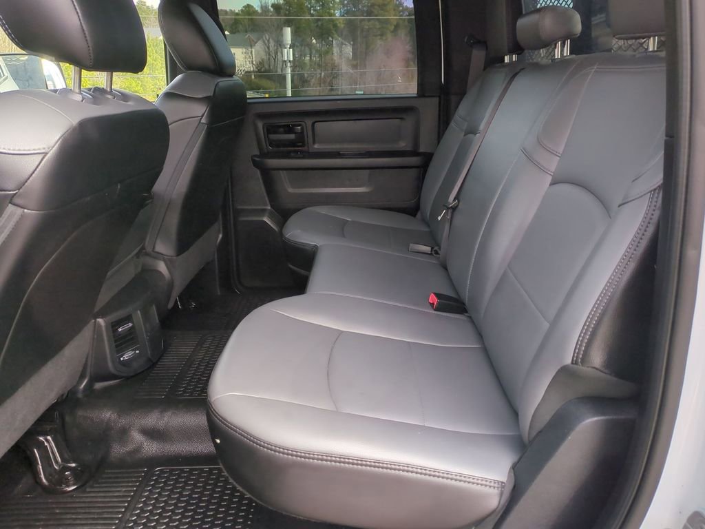 Used 2022 RAM 5500 Tradesman w/ Chrome Appearance Group image 25