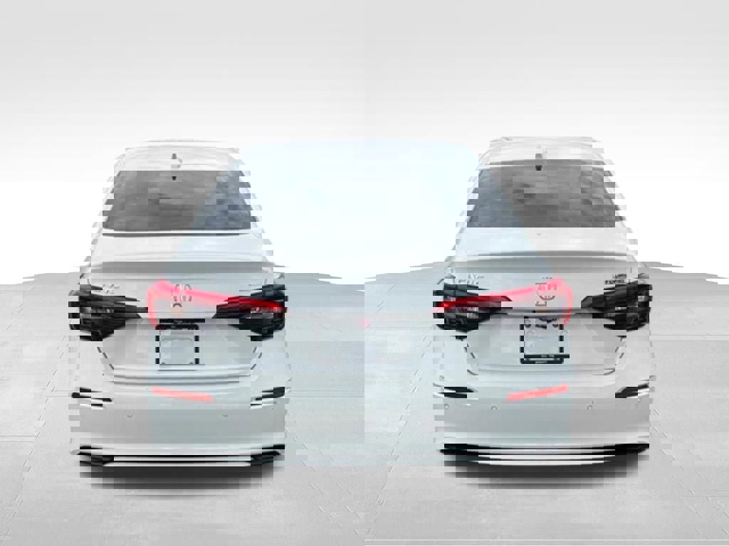 Used 2022 Honda Civic Touring image 4