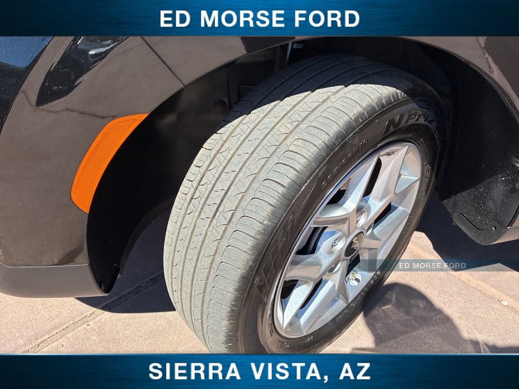 Certified 2025 Kia Soul LX FWD image 36
